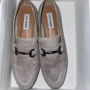 STEVE MADDEN women’s suede loafers - like new!!!